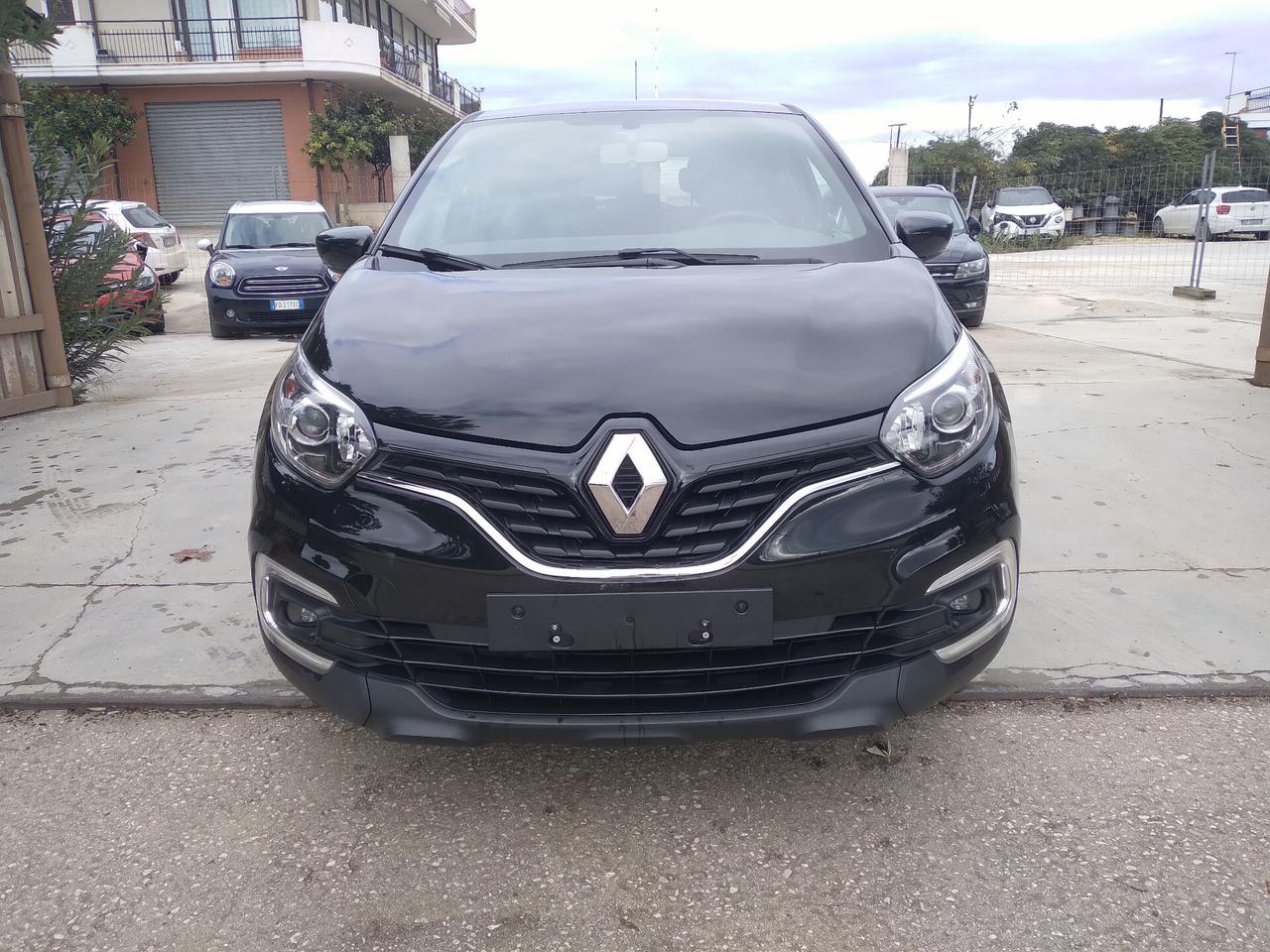 Renault Captur dCi 8V 90 CV EDC Sport Edition