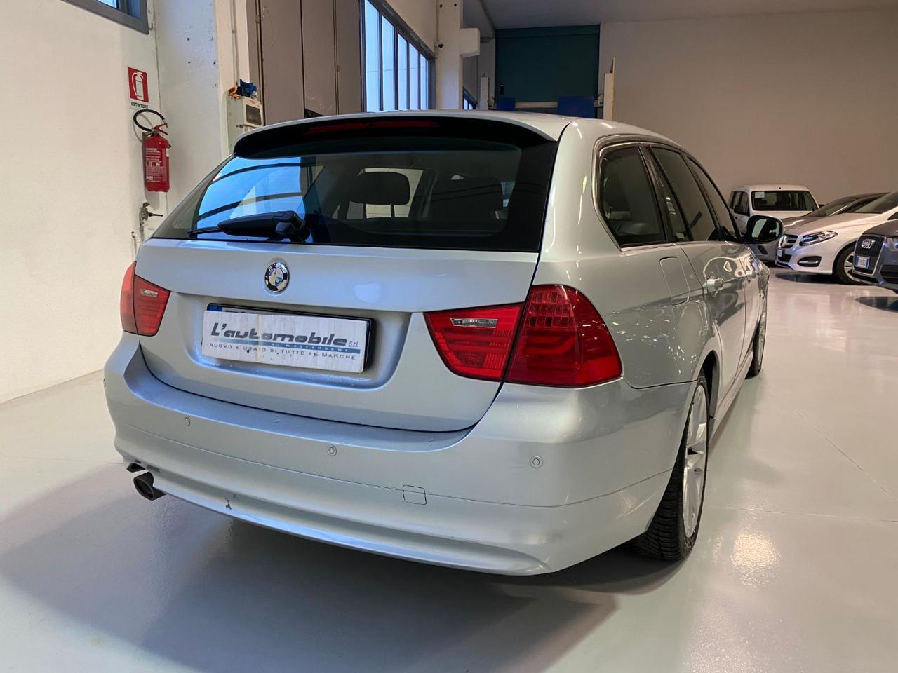 BMW 318 d 2.0 143CV cat Touring Eletta