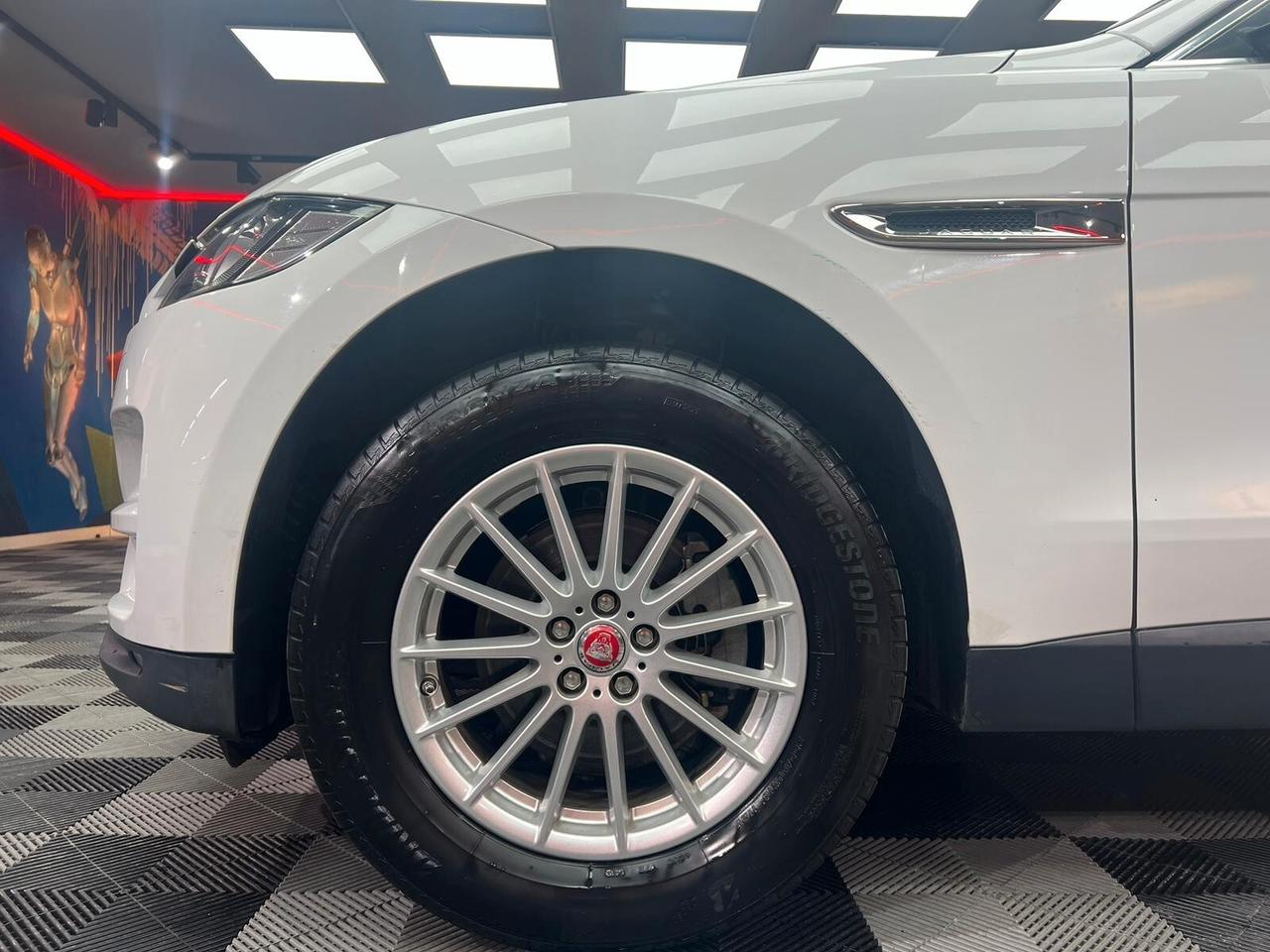 Jaguar F-Pace 2.0d Pure awd 180cv auto (379)