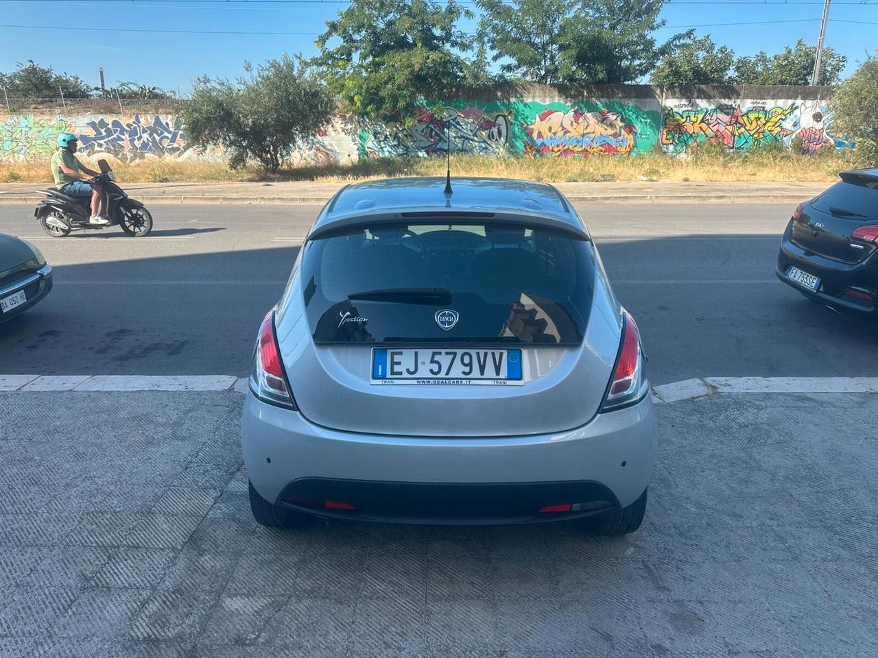 Lancia Ypsilon 1.2 69 CV Silver GPL