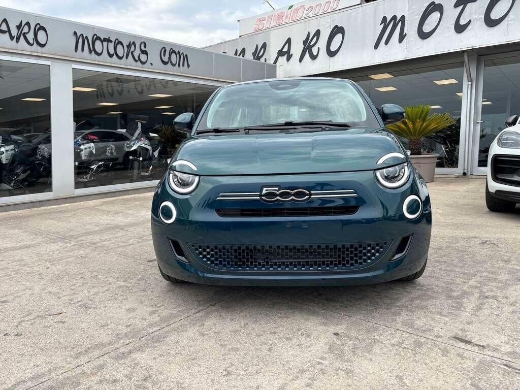Fiat 500 Hybrid Torino 2026 / KM 0 IVA ESPOSTA Tua a solo 184 Euro al mese