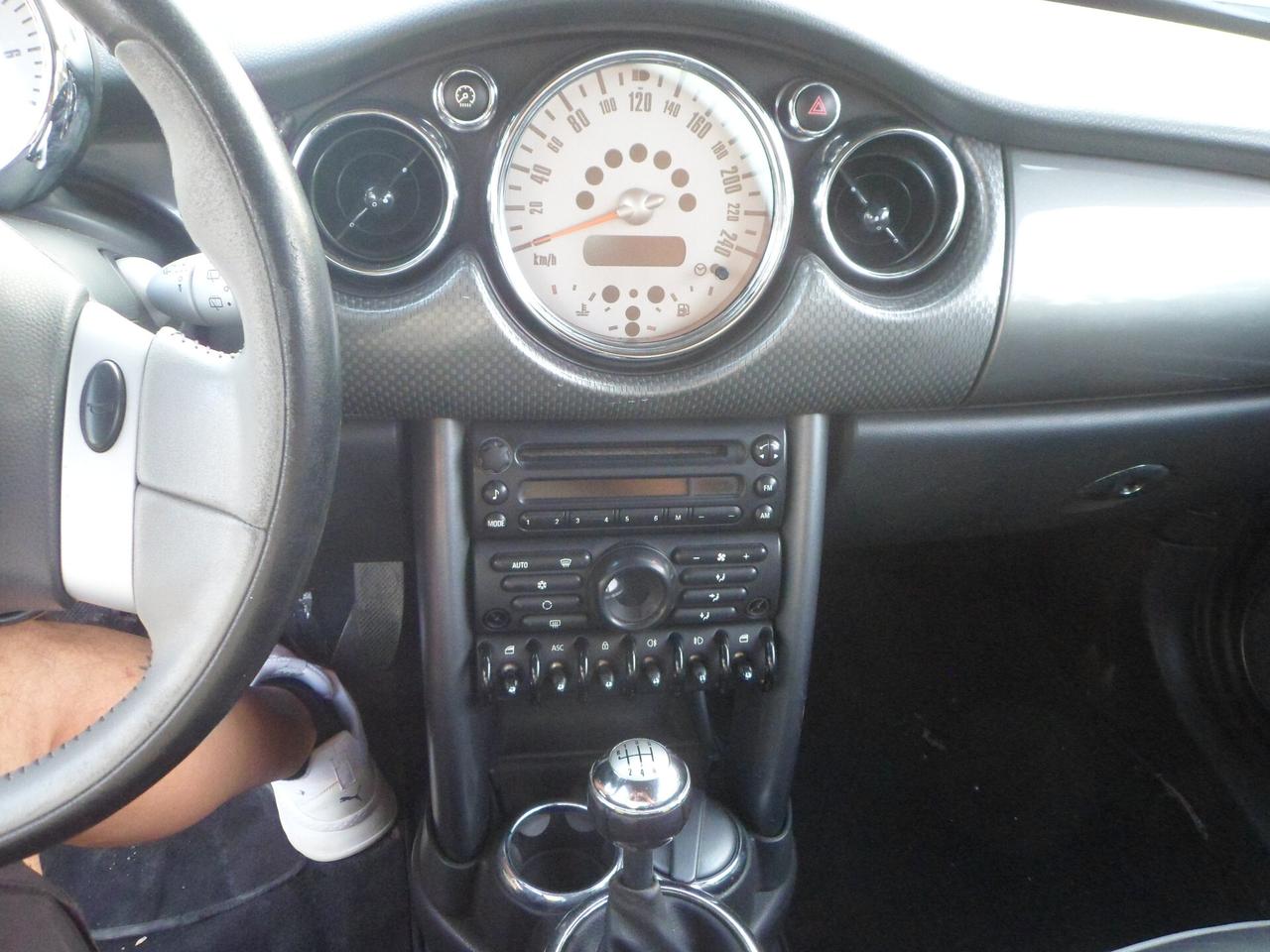 Mini Mini 1.4 tdi One D de luxe
