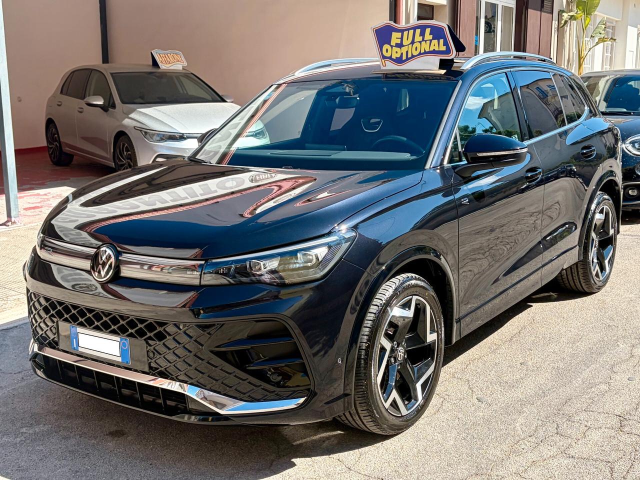 Volkswagen Tiguan 2.0 TDI 150 CV "DSG-R-LINE-15.000KM"-'24