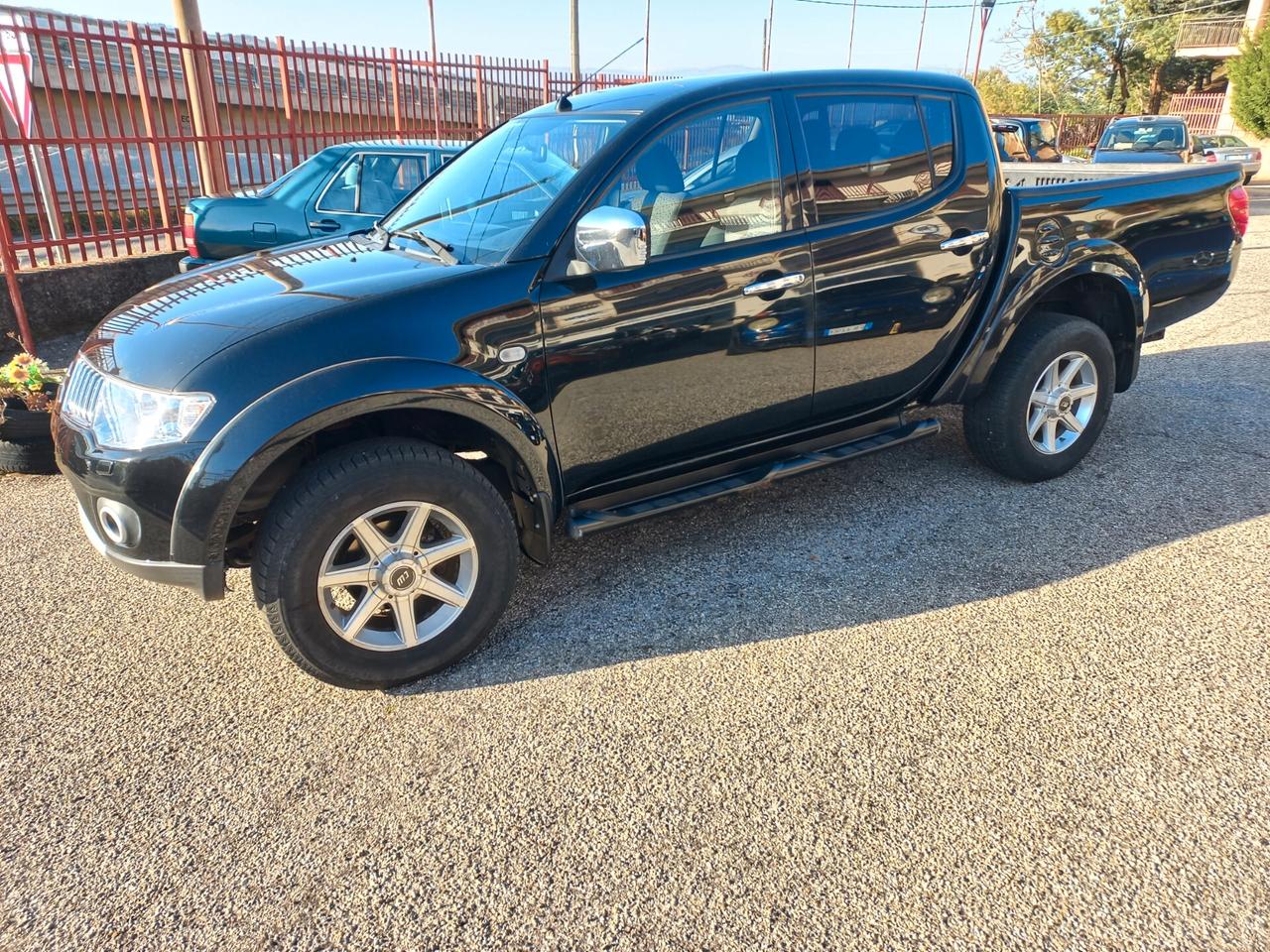 Mitsubishi L200 2.5 DI-D/178CV DC Intense Plus DPF