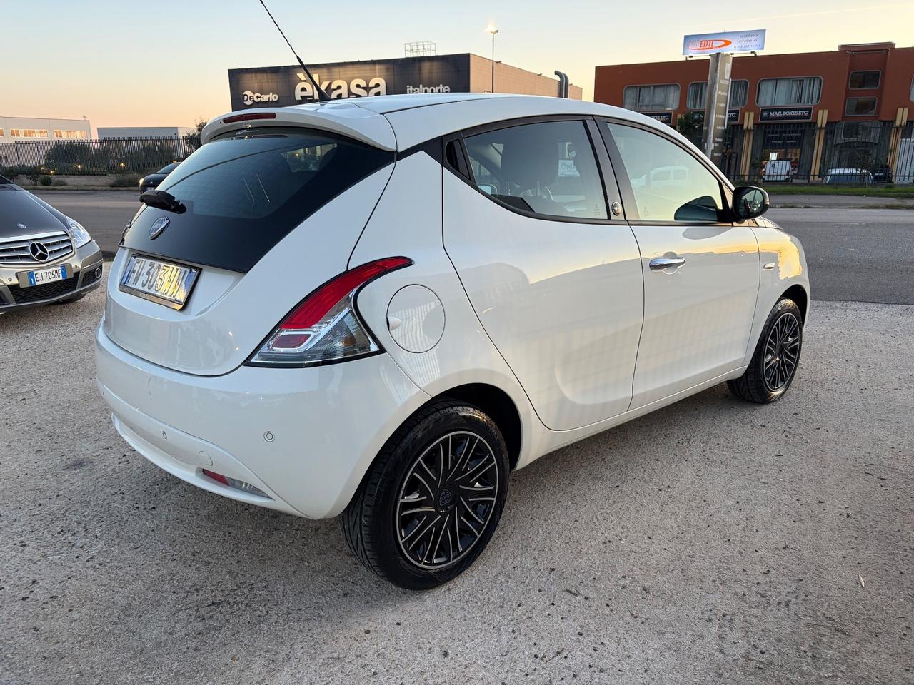 Lancia Ypsilon 1.2 69 CV 5 porte GPL Ecochic Gold