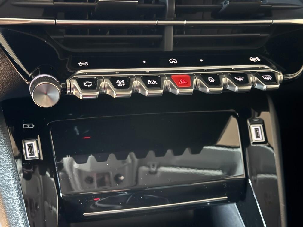 Peugeot 208 1.2 puretech Allure 100cv Led App conn 16" Neopat