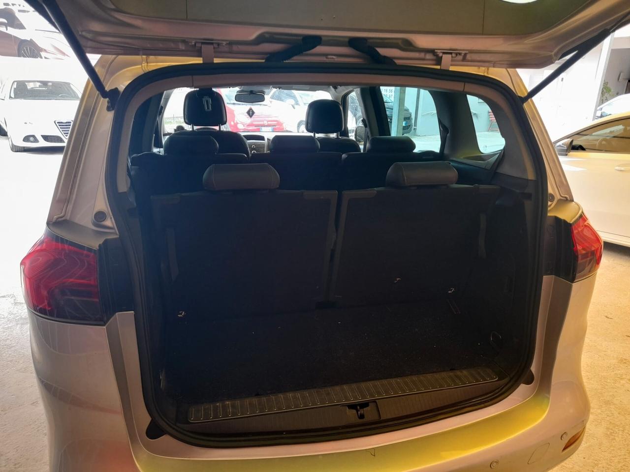 Opel Zafira Tourer 1.6cc metano 12 mesi garanzia-2013