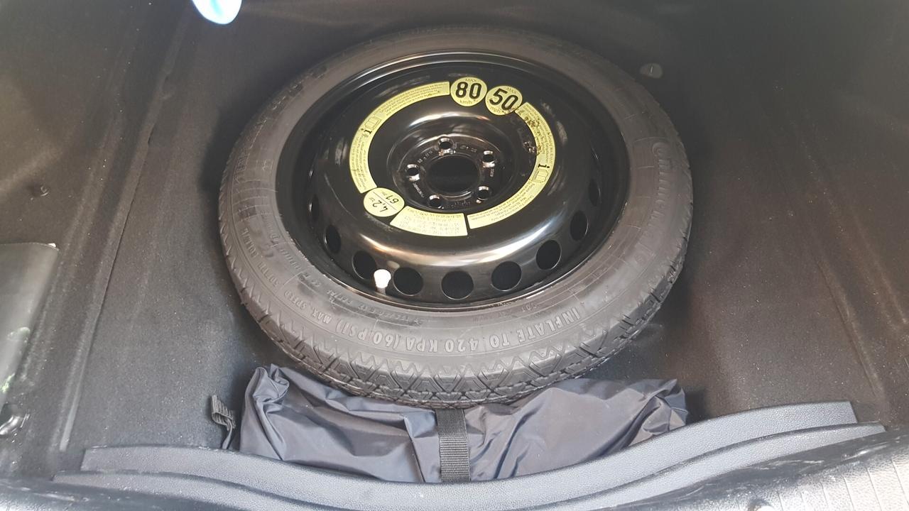 Mercedes-benz CLA 180 BLACK LINE UNI PRO!!!