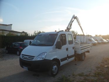 Iveco Daily 35c18 doppia cabina cassone con gru
