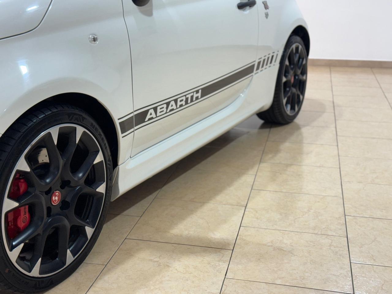 Abarth 595 1.4 Turbo T-Jet 180 CV Competizione