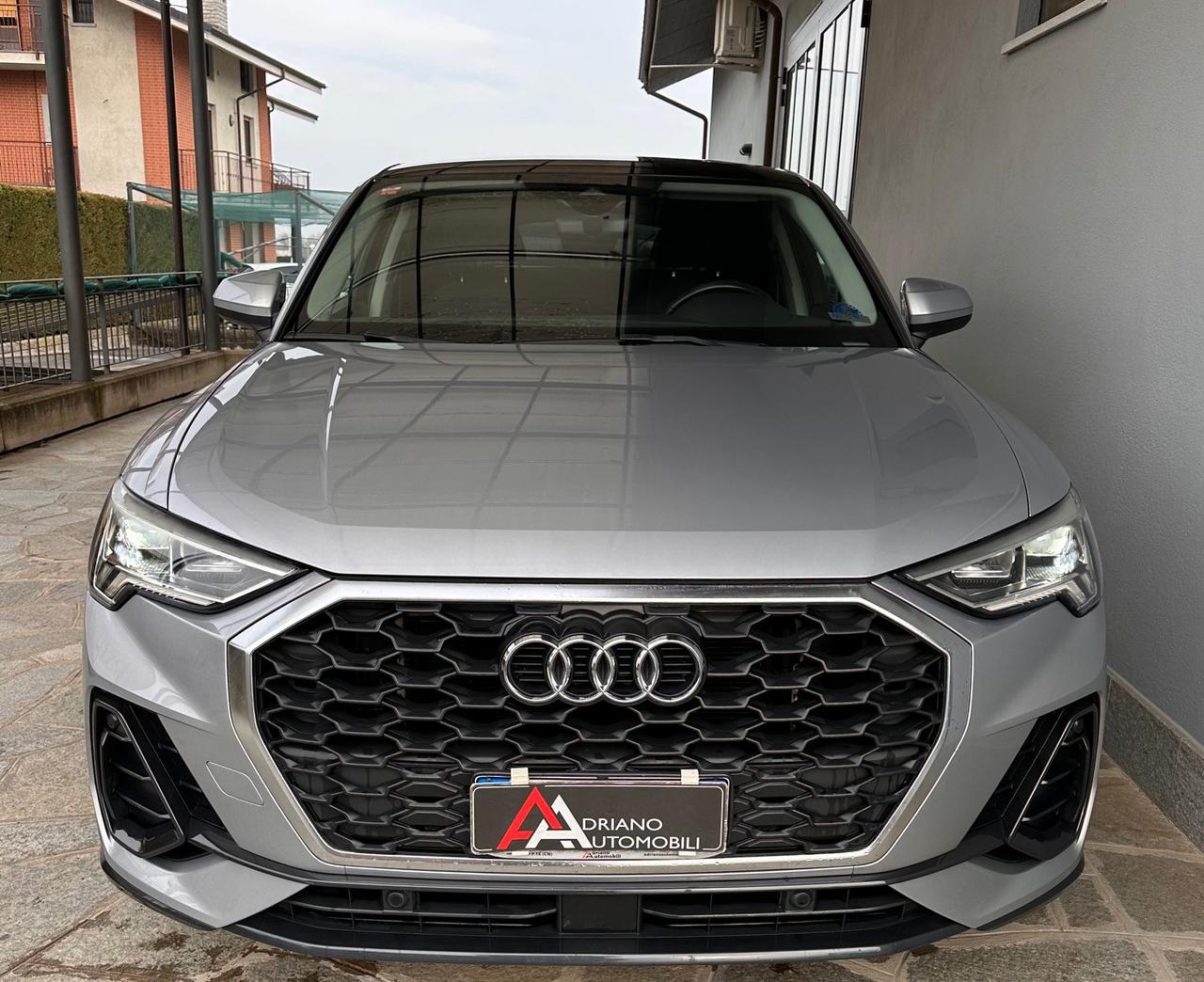 Audi Q3 Sportback 35 2.0 tdi s-tronic