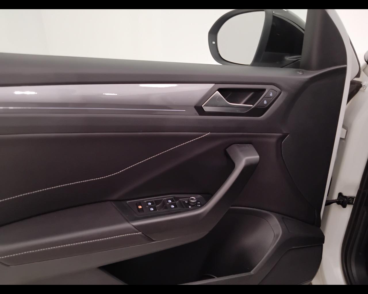 VOLKSWAGEN T-Roc 2022 - T-Roc 1.5 tsi Style dsg