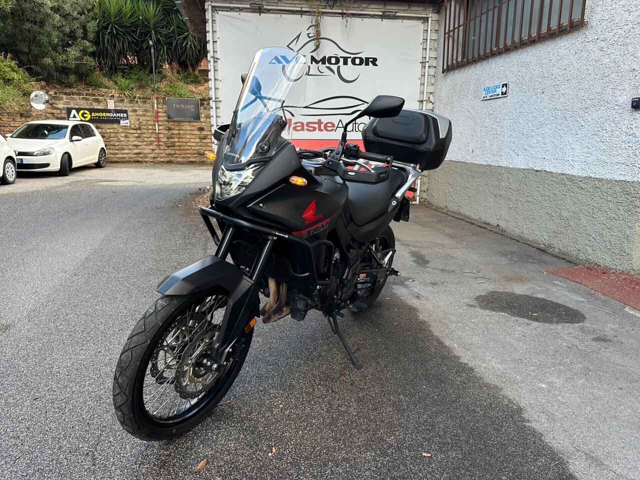 Honda Transalp 750 03/24 KM.15325 UNIPRO. ACCESSORIATA