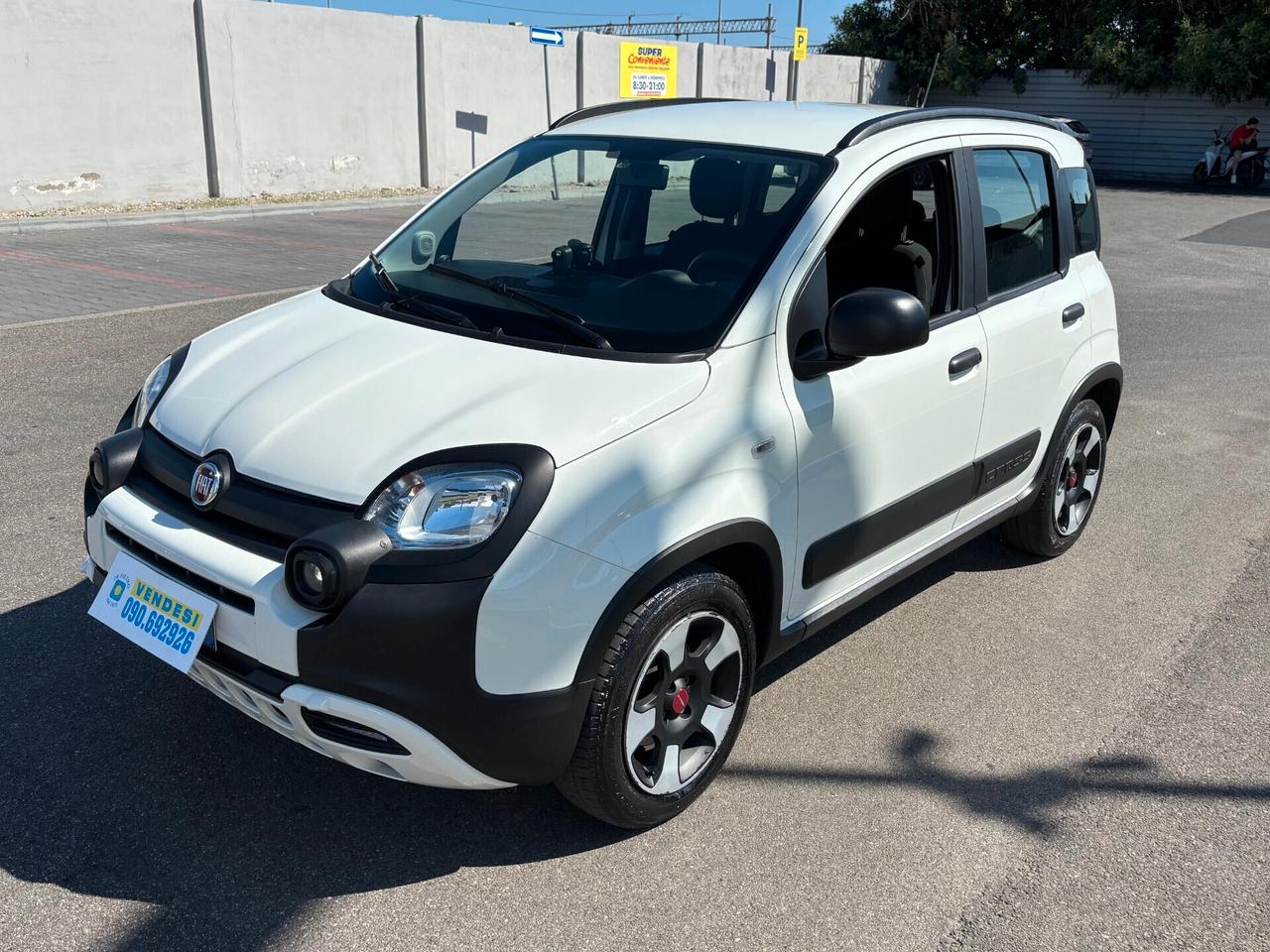Fiat Panda 1.0 City Cross HYBRID