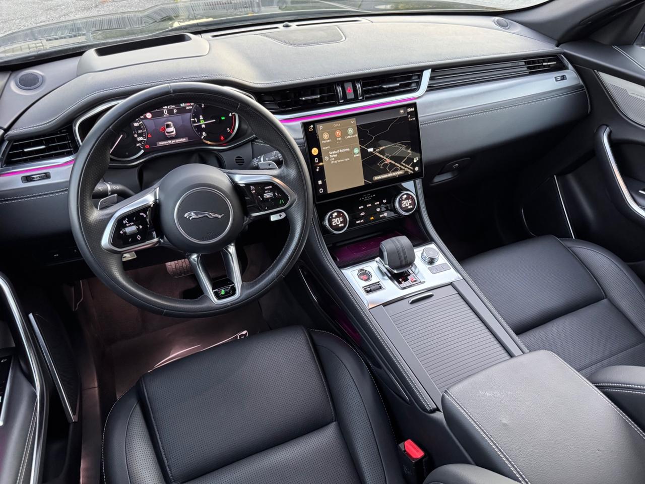 Jaguar F-Pace 2.0 D 163 CV AWD aut. R-Dynamic SE
