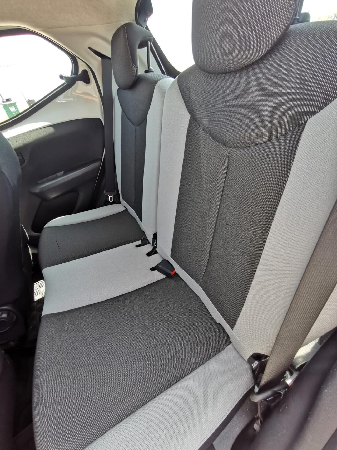 Toyota Aygo 1.0 VVT-i 69 CV 5 porte x-cool 10/2014