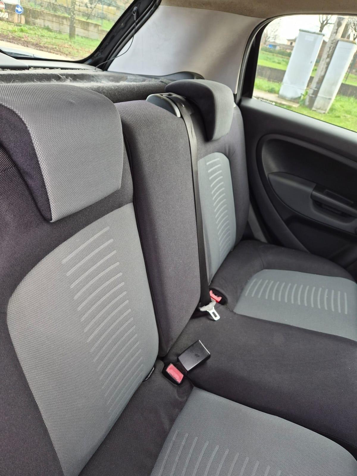 Fiat Grande Punto 1.3 MJT 75 CV 5 porte