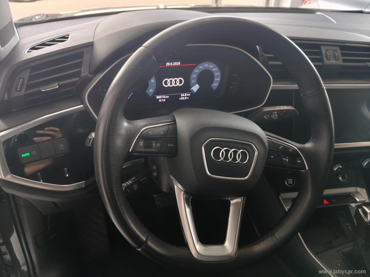 AUDI Q3 40 TDI quattro S tr. Business Adv.