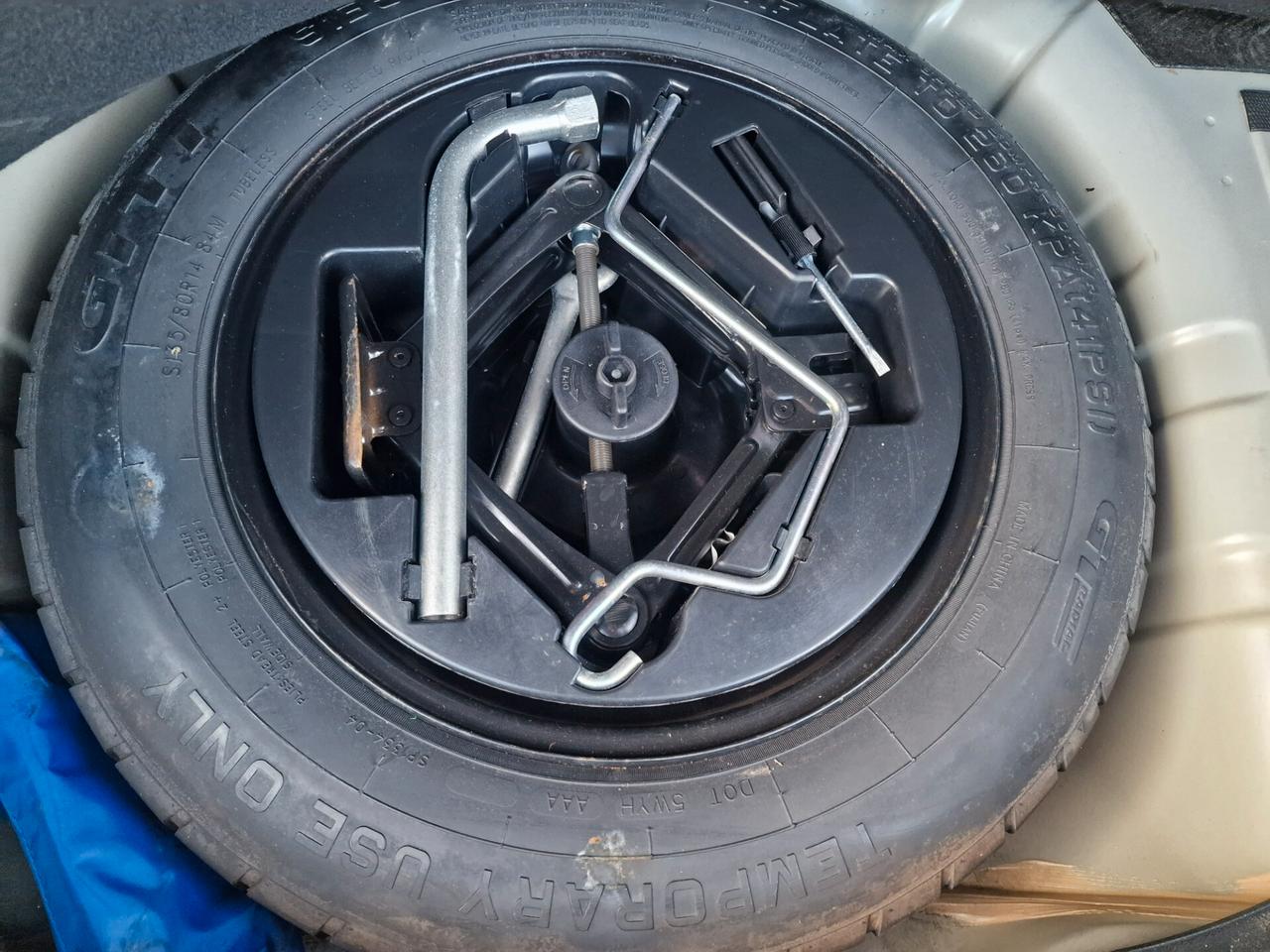 Lancia Ypsilon 1.2 benzina 70cv 5POSTI