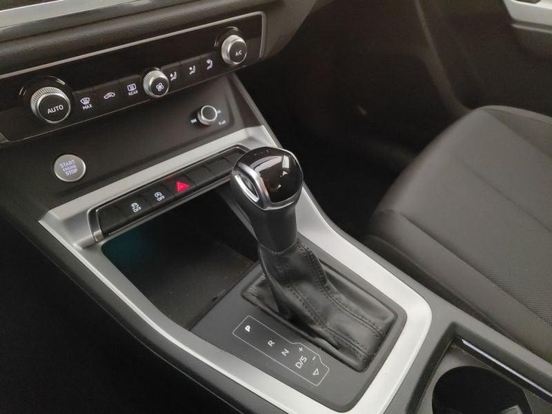 Audi Q3 35 TDI S tronic Business Advanced