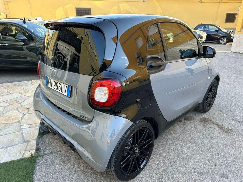 smart fortwo BRABUS 0.9 Turbo twinamic Xclusive