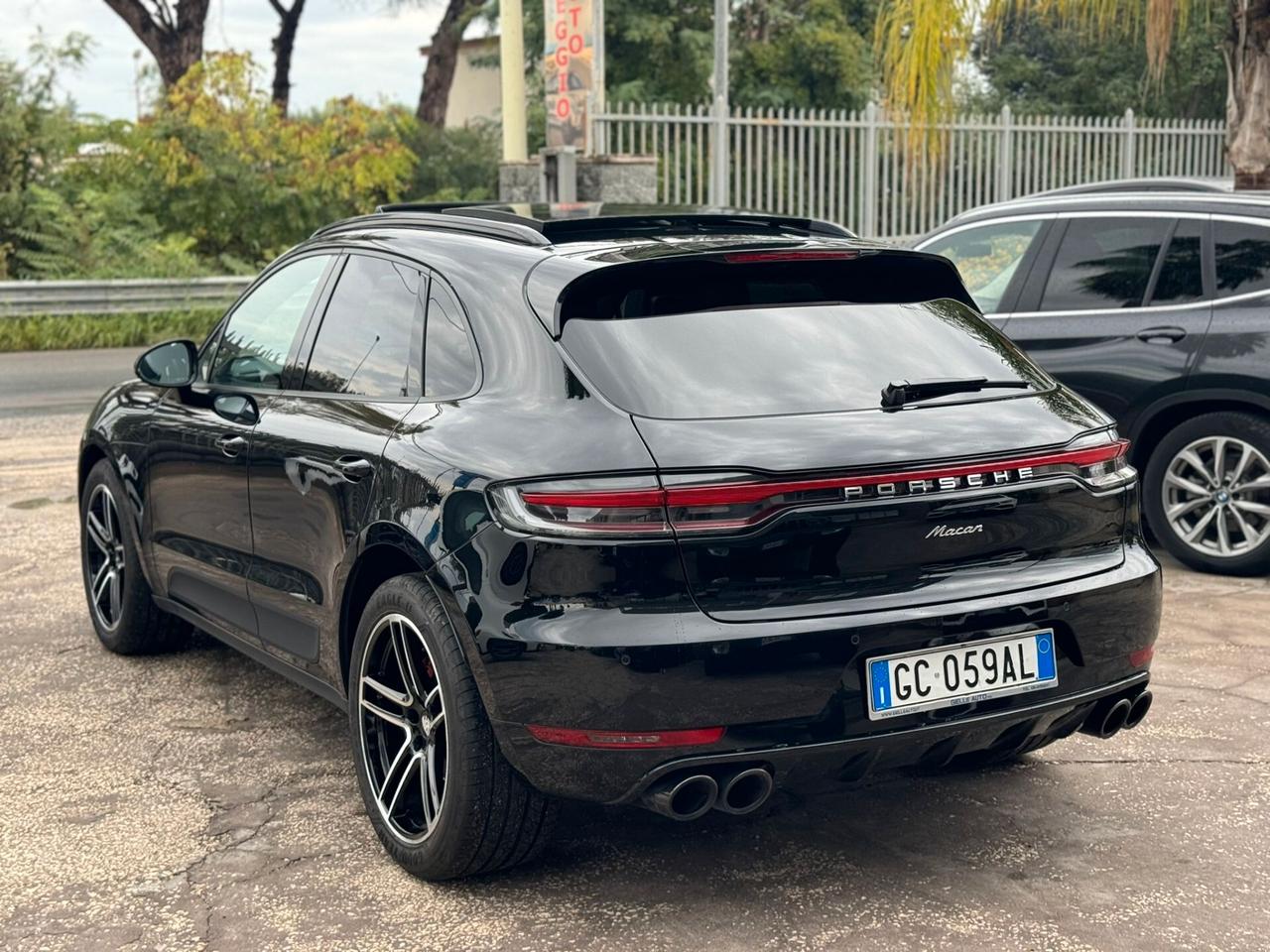 Porsche Macan 2.0 TOTAL BLACK TETTO