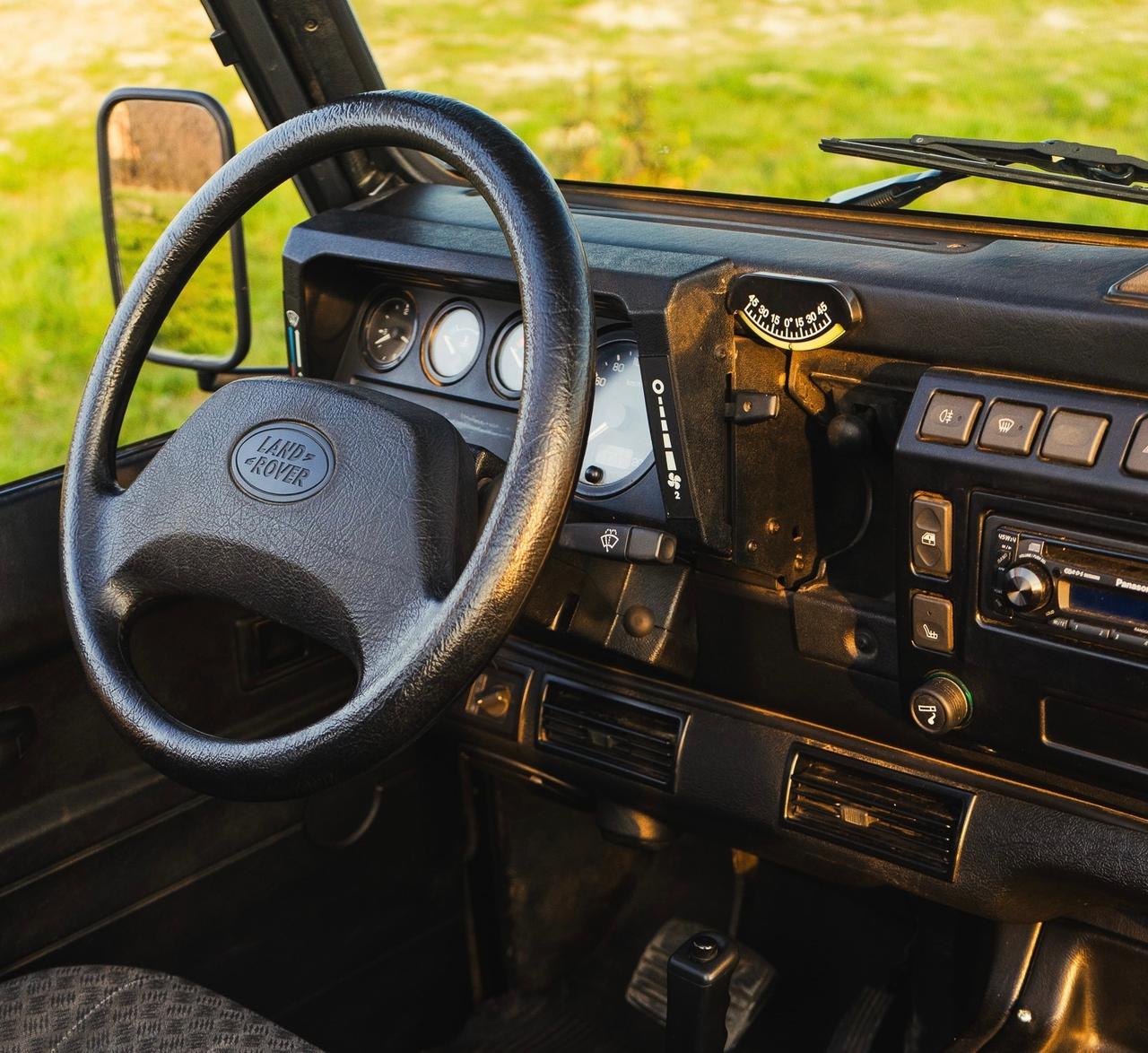 Land Rover Defender Cabriolet Limited Edition 200 Worlwide