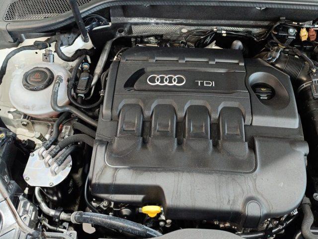AUDI Q2 30 TDI S tronic Business
