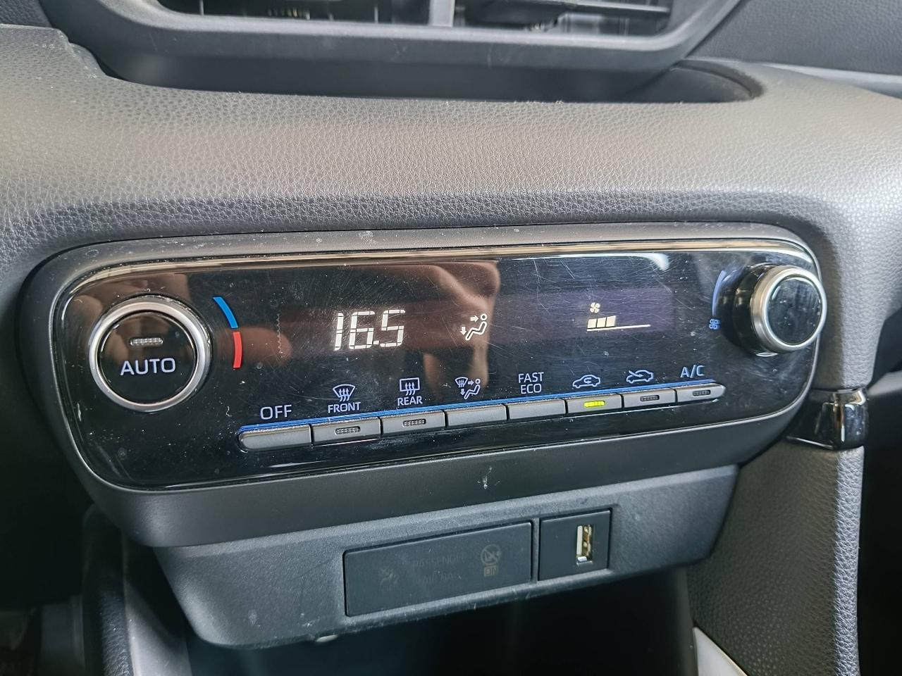 TOYOTA Yaris IV 2020 - Yaris 1.5h Trend