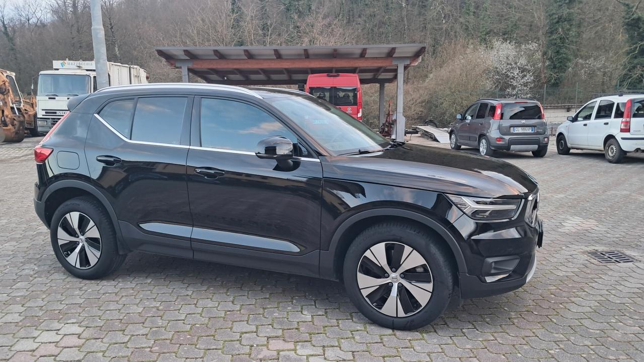 Volvo XC40 T4 Recharge Plug-in Hybrid R-design