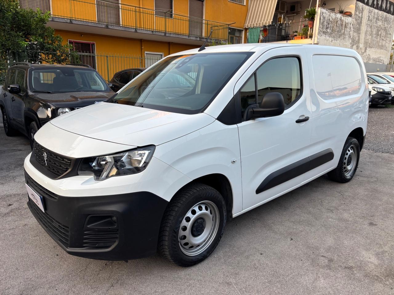 Peugeot Partner BlueHDi 130 EAT8 S&S PL Furgone Premium