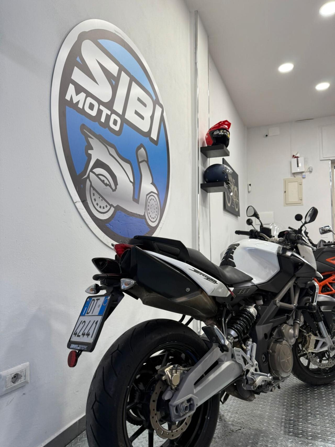 APRILIA SL SHIVER 750