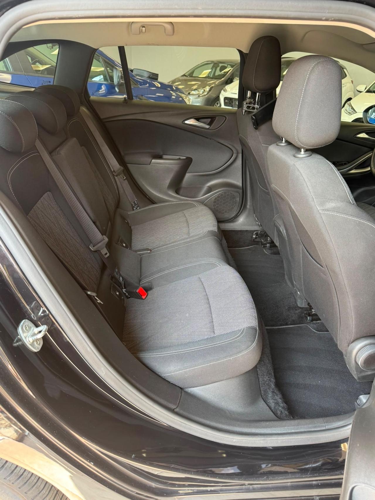 Opel Astra 1.2 Turbo 110 CV S&S 5 porte Business Elegance