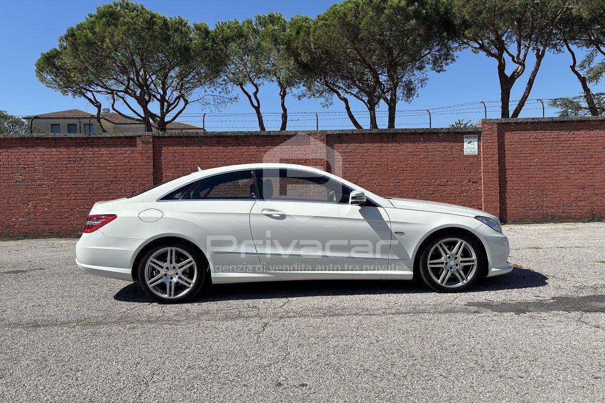 MERCEDES E 250 CDI Coupé BlueEFFICIENCY Avantgarde