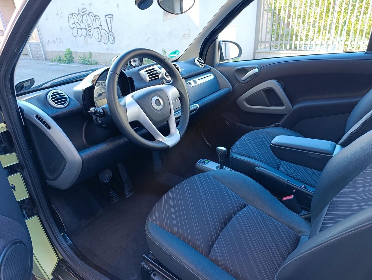 Smart ForTwo 1.0 71cv MHD coupé pulse Servosterzo