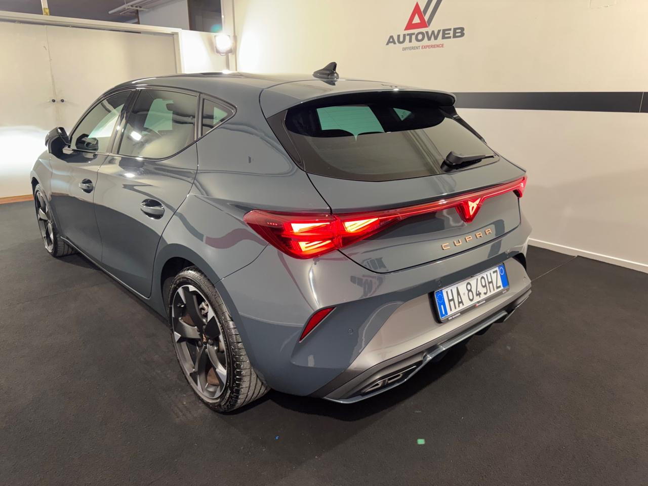 Cupra Leon 1.5 Hybrid 150 CV DSG