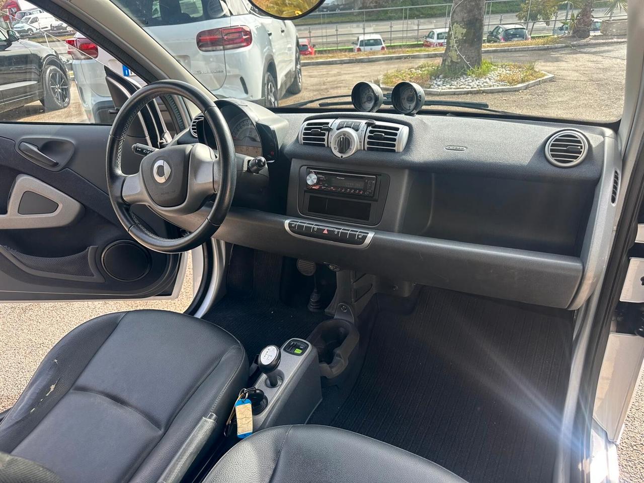 Smart ForTwo 1000 45 kW MHD coupé pure Teen II NEOPATENTATI