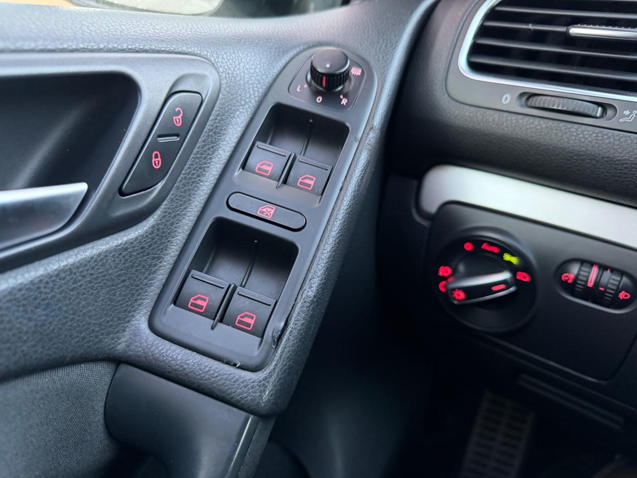 Volkswagen Golf 1.6 TDI DPF 5p. Sport Edition