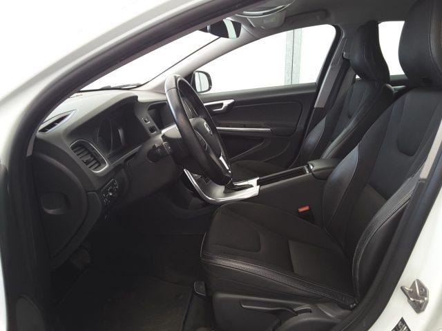 VOLVO V60 Cross Country D3 150cv Geartronic Business