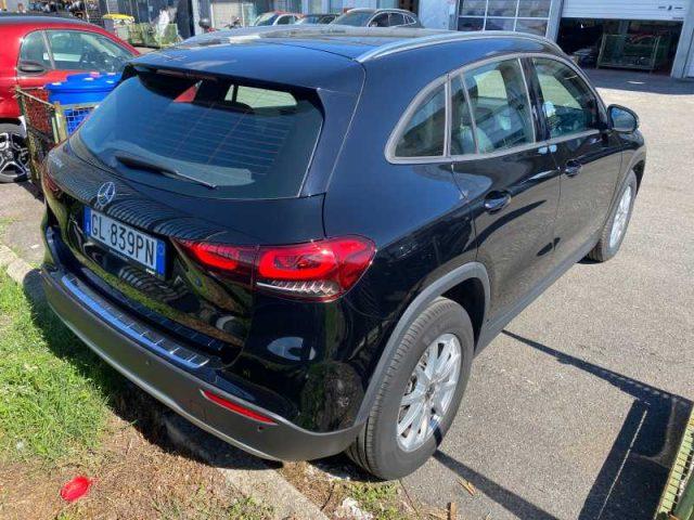 MERCEDES-BENZ GLA 200 d Automatic Business Extra *TETTUCCIO*