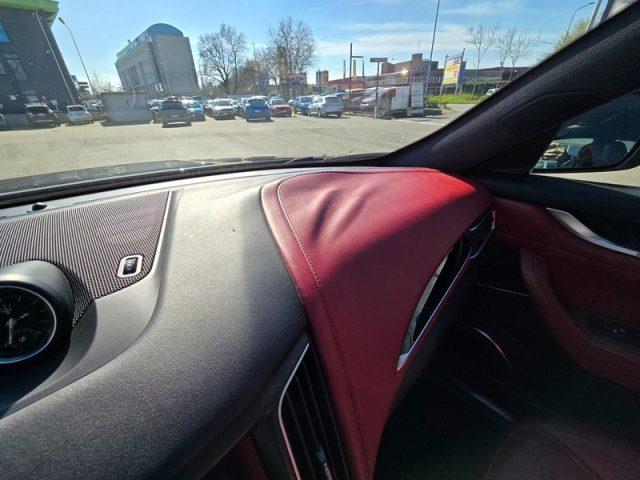 MASERATI Levante V6 Diesel 275 CV AWD Gransport PERMUTE