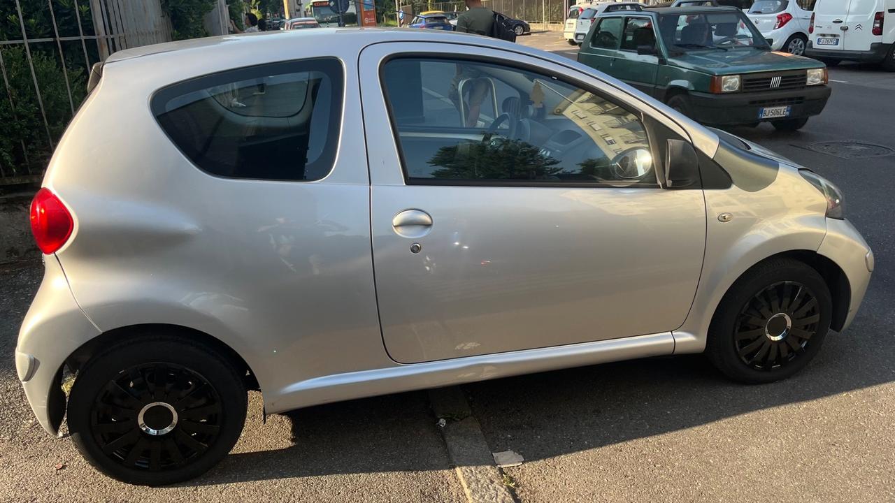 Toyota Aygo 1.0 12V VVT-i 3 porte