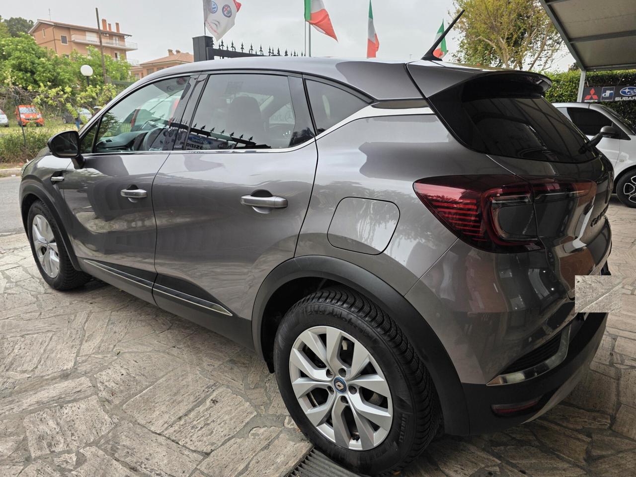 Renault Captur E-TECH INITIALE