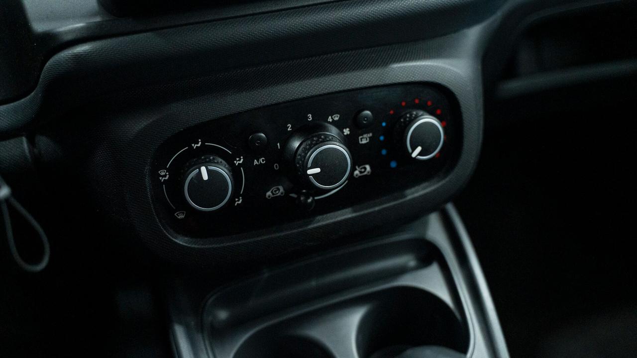 Smart ForFour 1.0 YOUNGSTER 71 CV TWINAMIC AUTO NAVI PELLE FULL