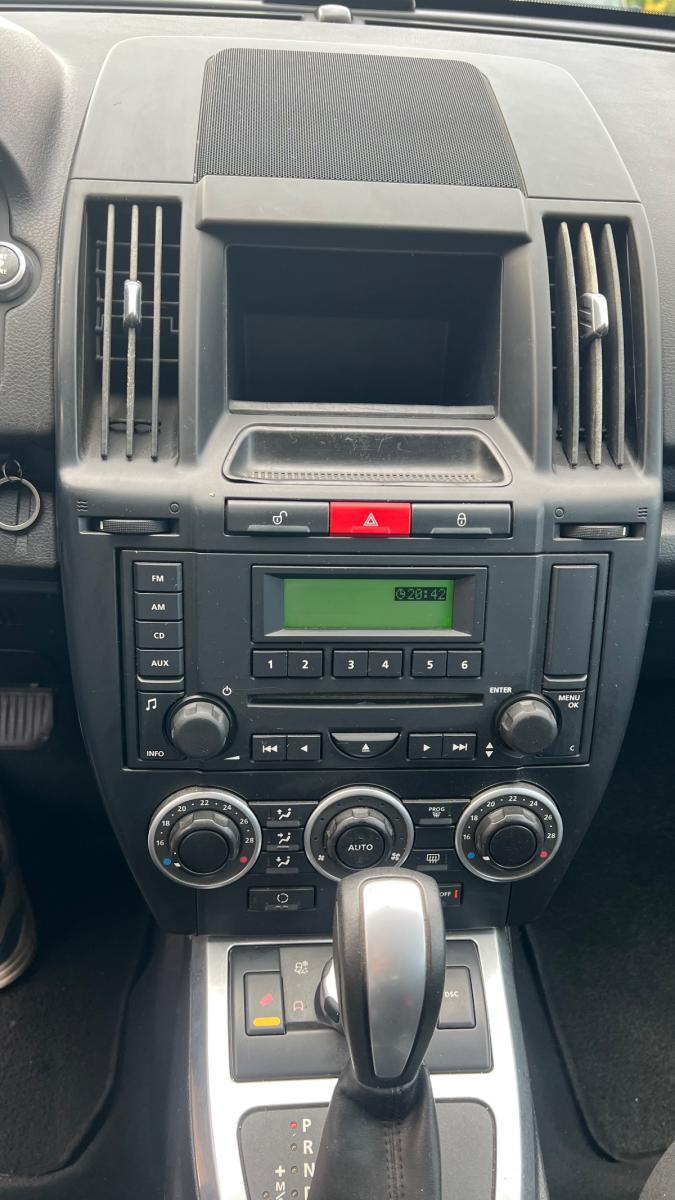 LAND ROVER - Freelander 2.2 td4 SE