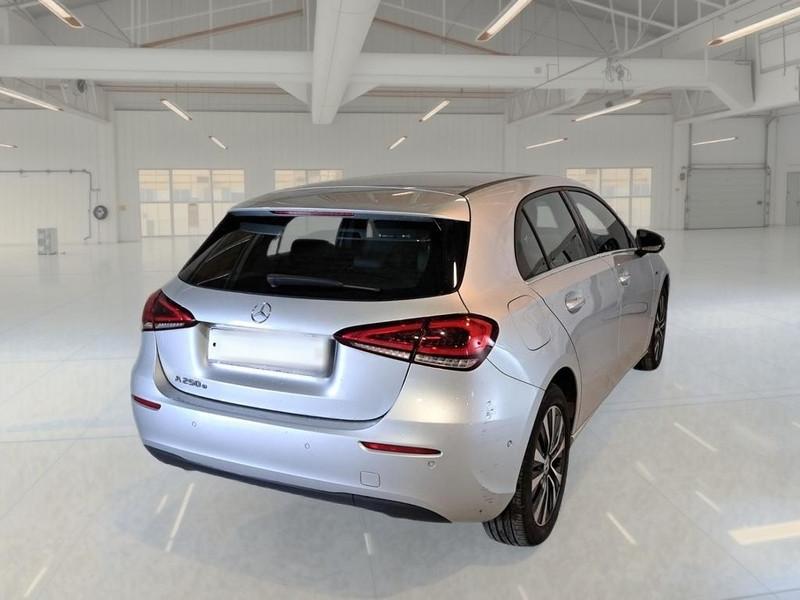 MERCEDES-BENZ A 250 e EQ-POWER Auto Business Extra 5 PORTE