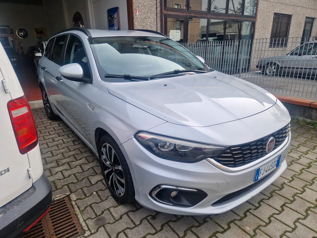 Fiat Tipo 1.3 MTJ SeS SW LOUNGE