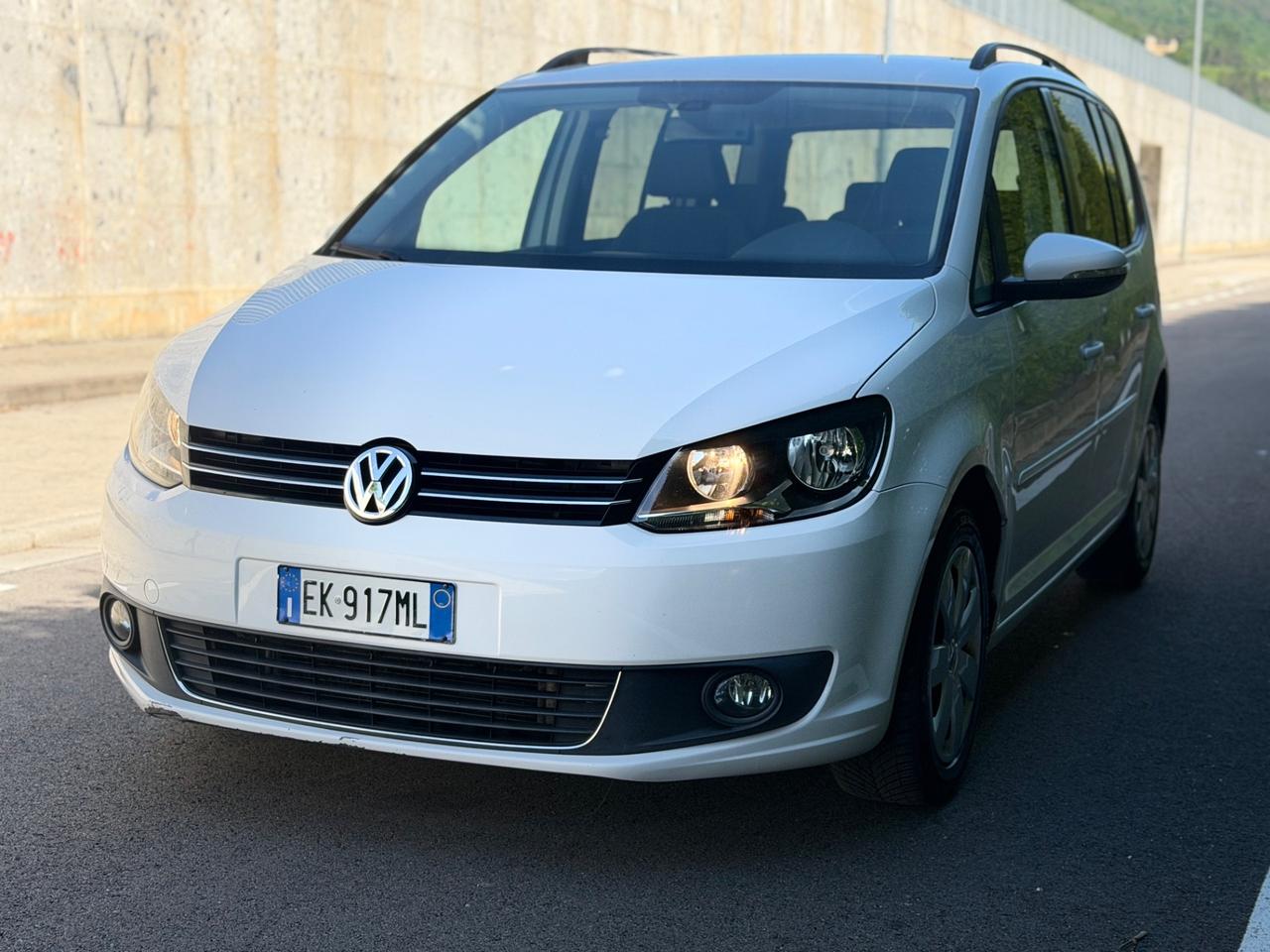 Volkswagen Touran 1.6 TDI 105cv 7 POSTI