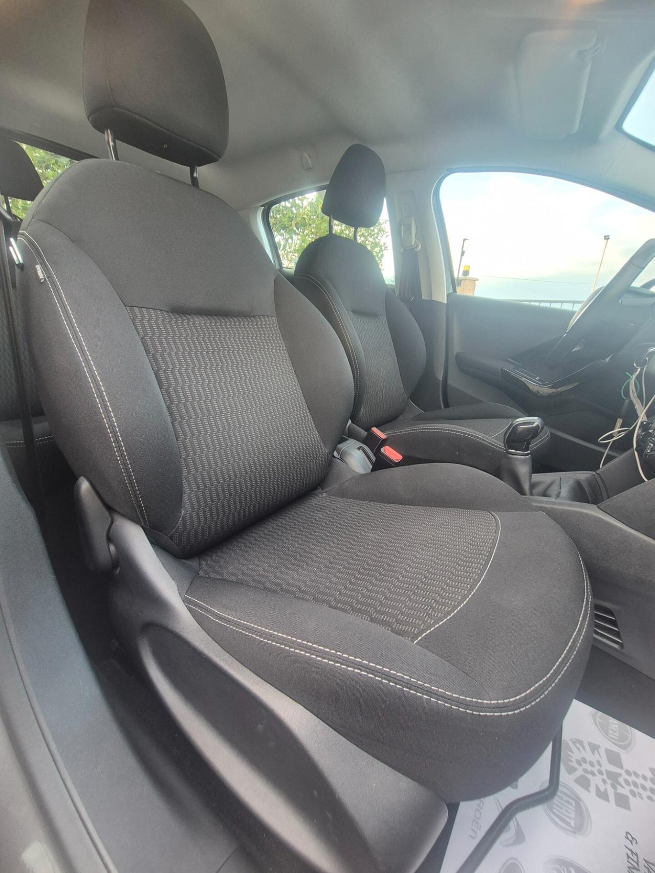 Peugeot 208 BlueHDi 75 5 porte Allure