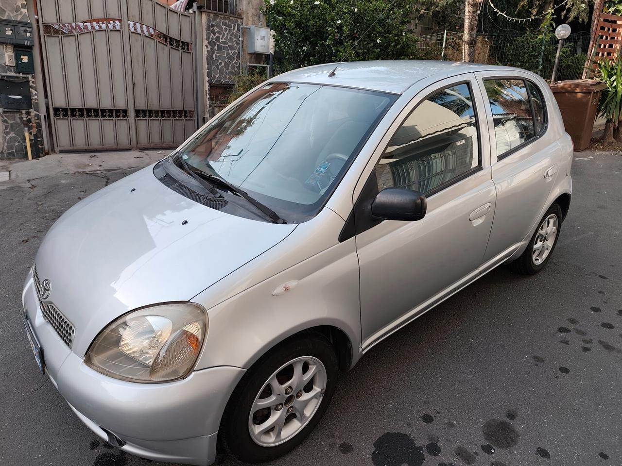 Toyota Yaris SOLO 73.000 km